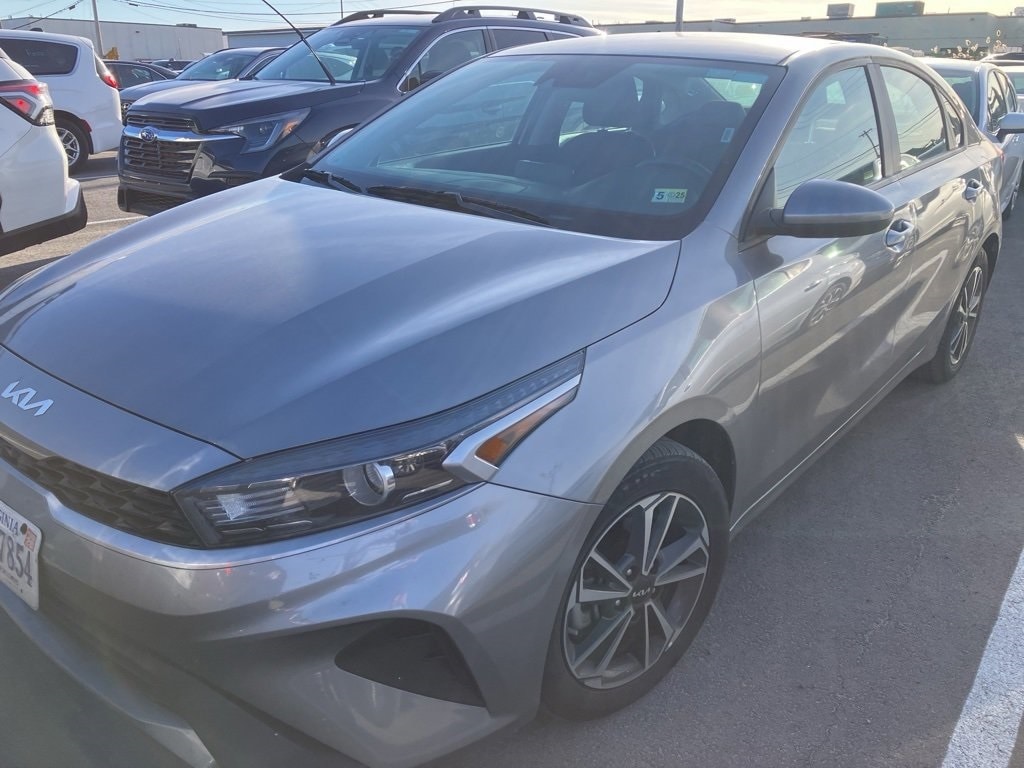 2024 Kia Forte LXS's photo