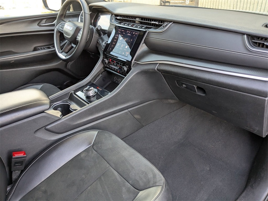 Thumbnail: 2024 Jeep Grand Cherokee - 38