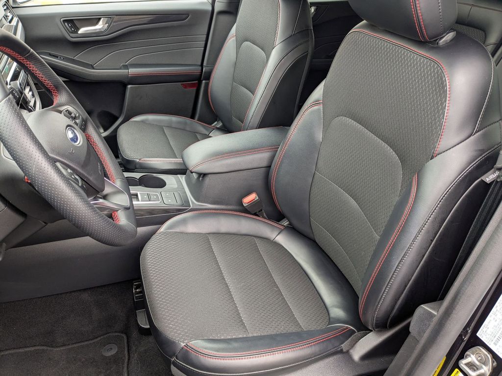 Thumbnail: 2025 Ford Escape - 17