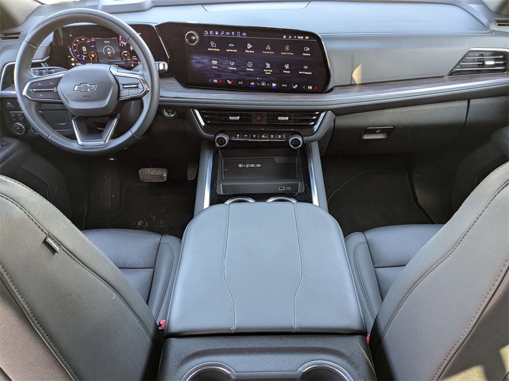 Thumbnail: 2025 Chevrolet Suburban - 34