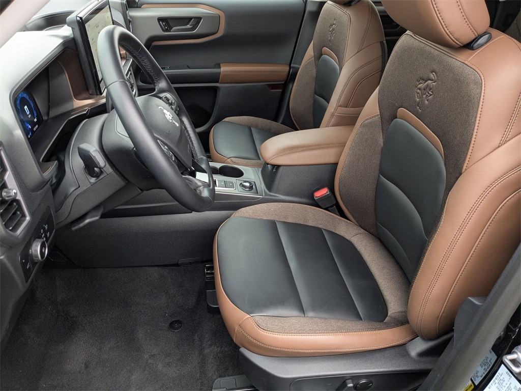 Thumbnail: 2025 Ford Bronco Sport - 18