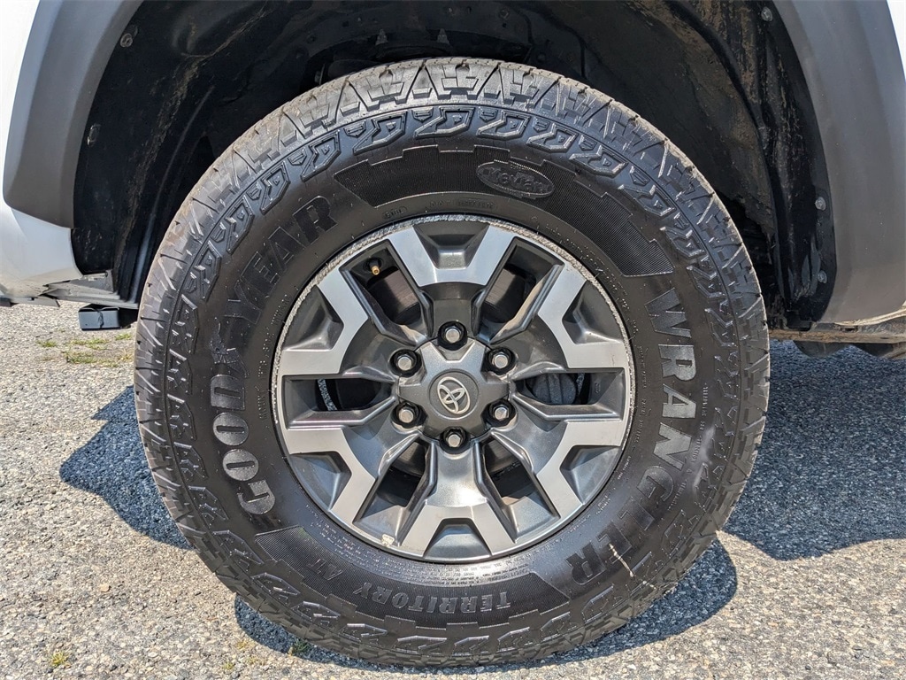 Thumbnail: 2023 Toyota Tacoma - 11