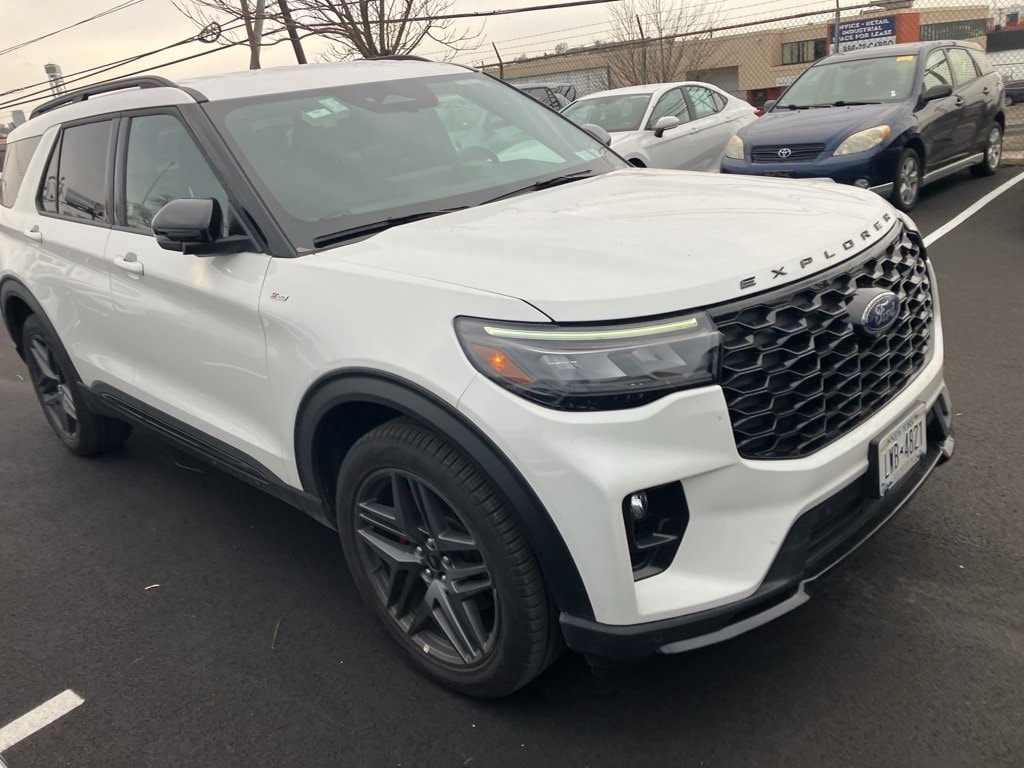 Thumbnail: 2025 Ford Explorer - 2