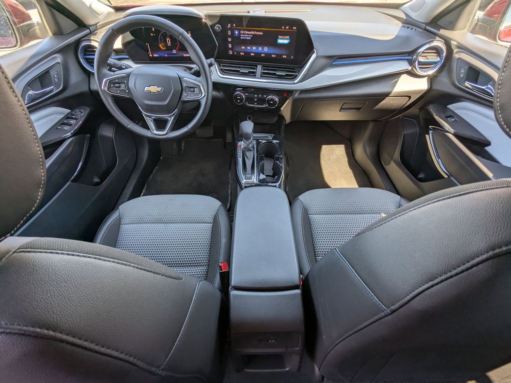 Thumbnail: 2025 Chevrolet Trax - 26
