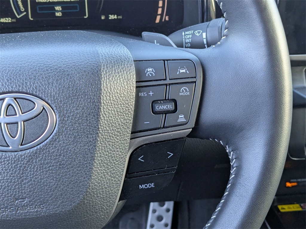 Thumbnail: 2025 Toyota Camry - 20