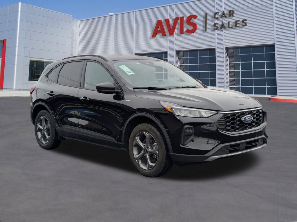 Thumbnail: 2025 Ford Escape - 9