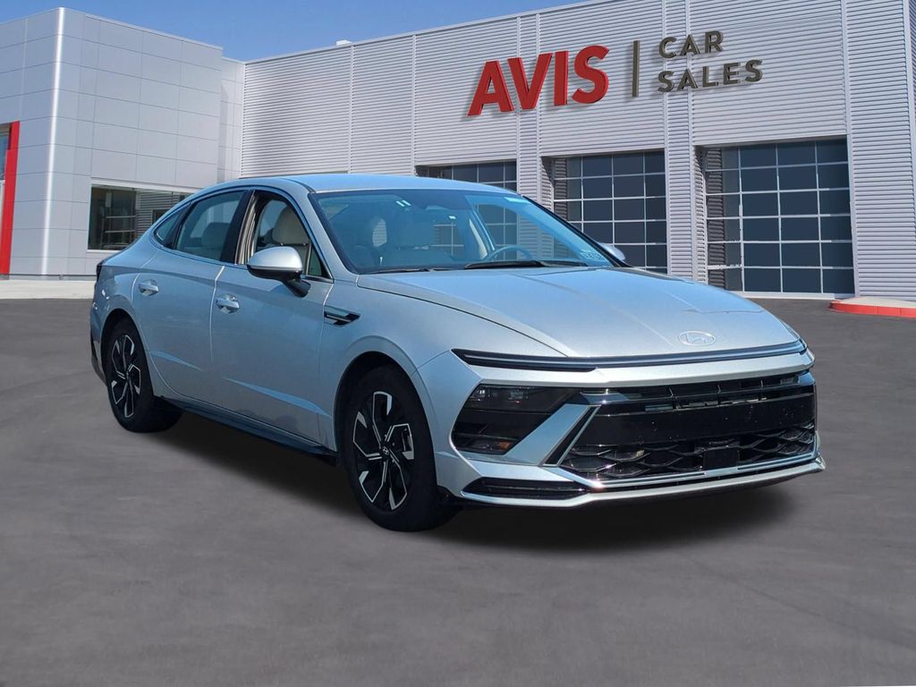 Thumbnail: 2025 Hyundai Sonata - 3
