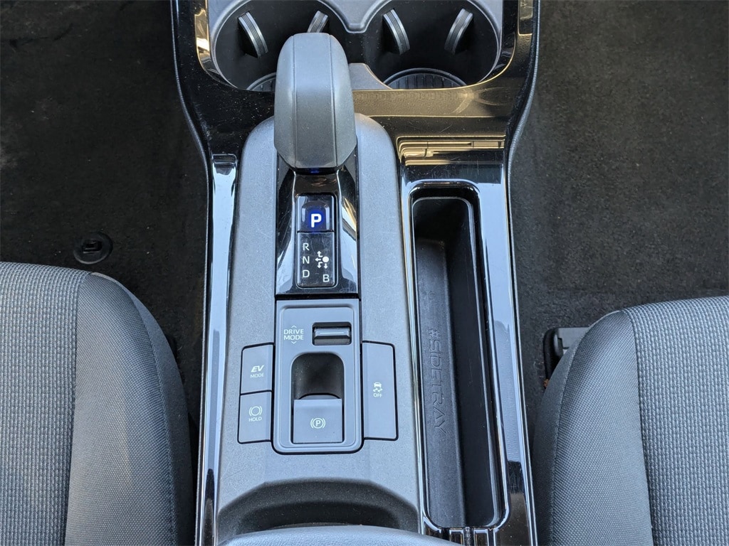 Thumbnail: 2024 Toyota Prius - 25