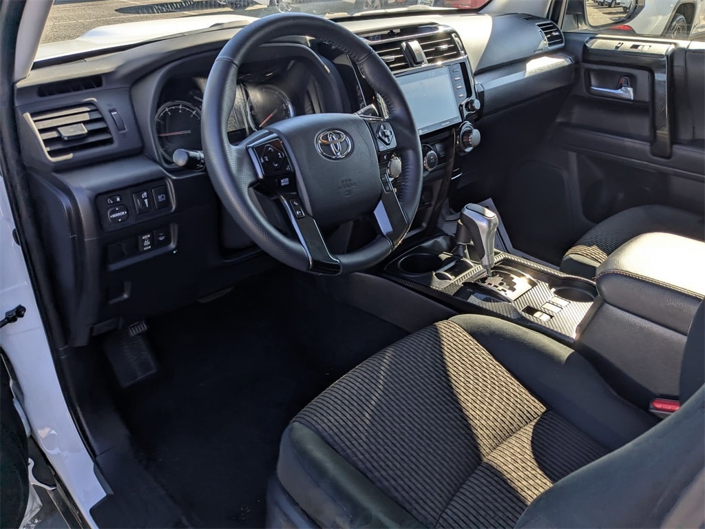 Thumbnail: 2024 Toyota 4Runner - 17