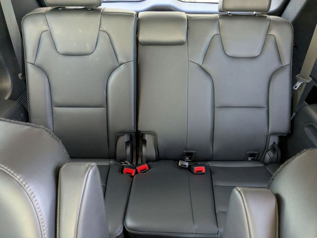 Thumbnail: 2025 Kia Telluride - 30