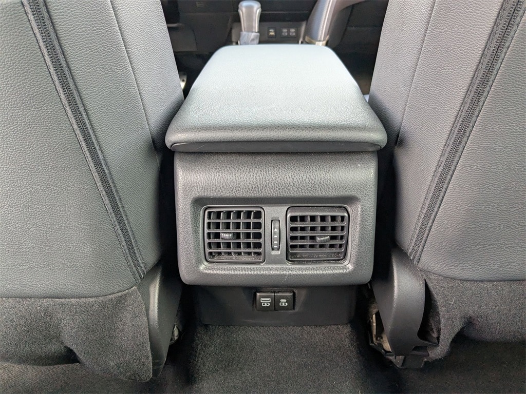 Thumbnail: 2025 Toyota Camry - 29