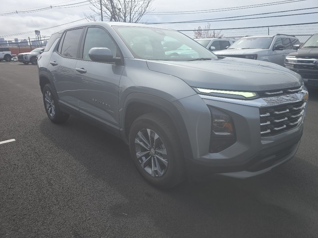 Thumbnail: 2025 Chevrolet Equinox - 3