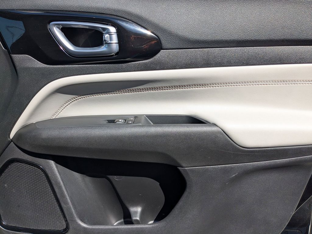 Thumbnail: 2025 Jeep Compass - 30