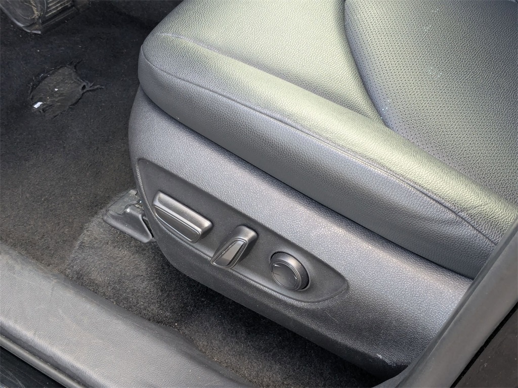 Thumbnail: 2024 Toyota Grand Highlander - 16