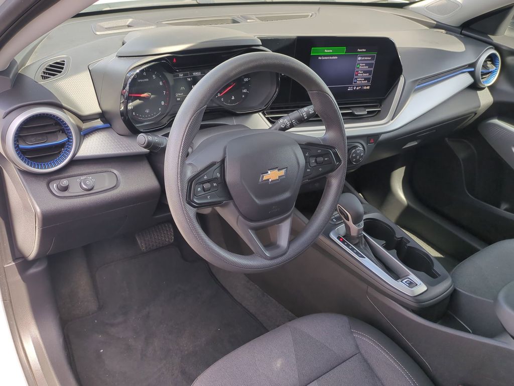 Thumbnail: 2025 Chevrolet Trax - 13