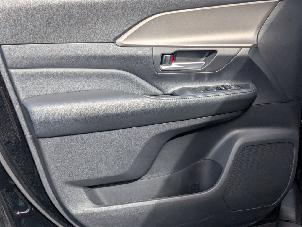 Thumbnail: 2024 Toyota Grand Highlander - 13