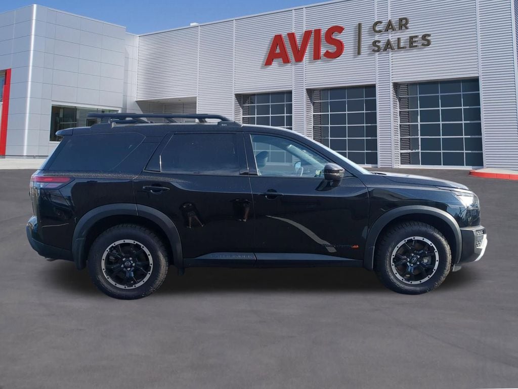 Thumbnail: 2025 Nissan Pathfinder - 5