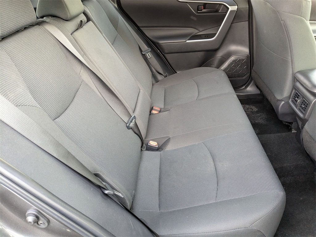 Thumbnail: 2025 Toyota RAV4 - 33