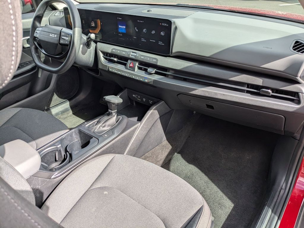 Thumbnail: 2025 Kia K4 - 31