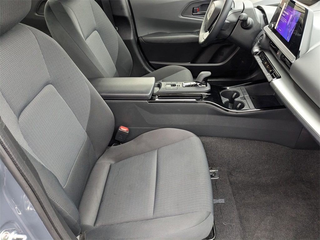 Thumbnail: 2025 Toyota Prius - 35