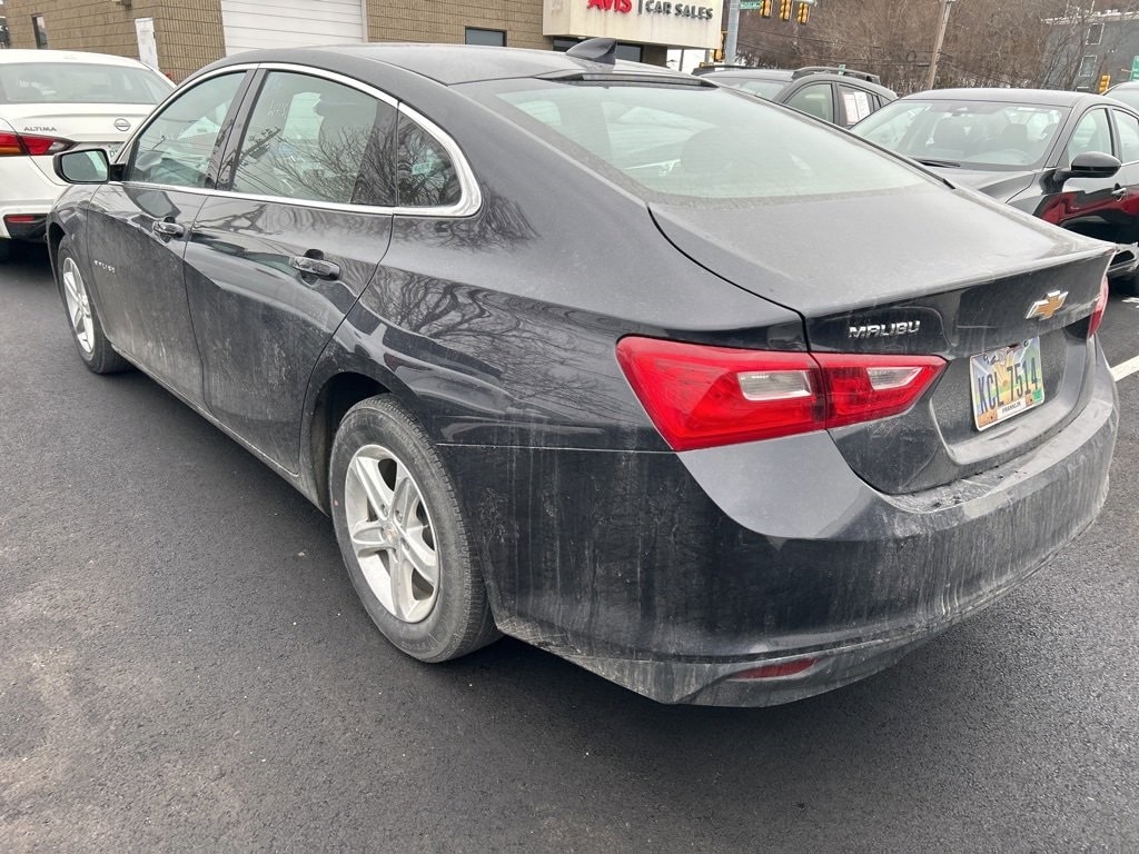 Thumbnail: 2023 Chevrolet Malibu - 4