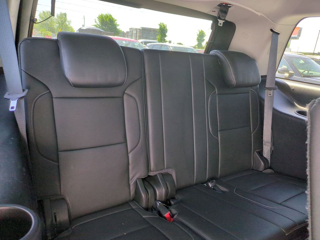 Thumbnail: 2019 Chevrolet Tahoe - 30
