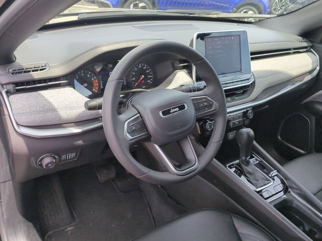 Thumbnail: 2025 Jeep Compass - 15