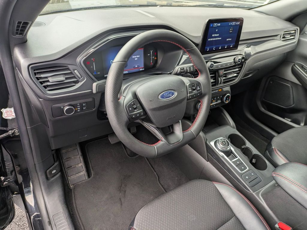 Thumbnail: 2025 Ford Escape - 18