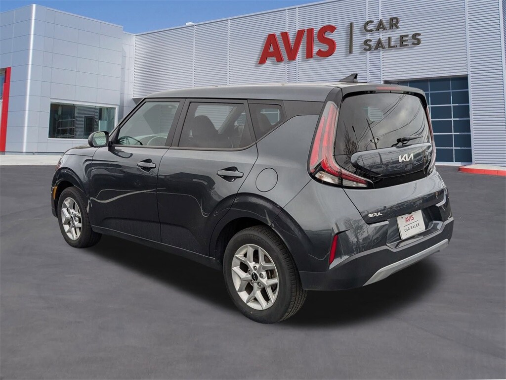 2024 Kia Soul LX S photo 2