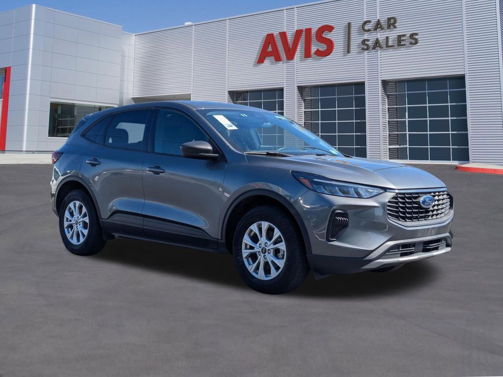 Thumbnail: 2025 Ford Escape - 3