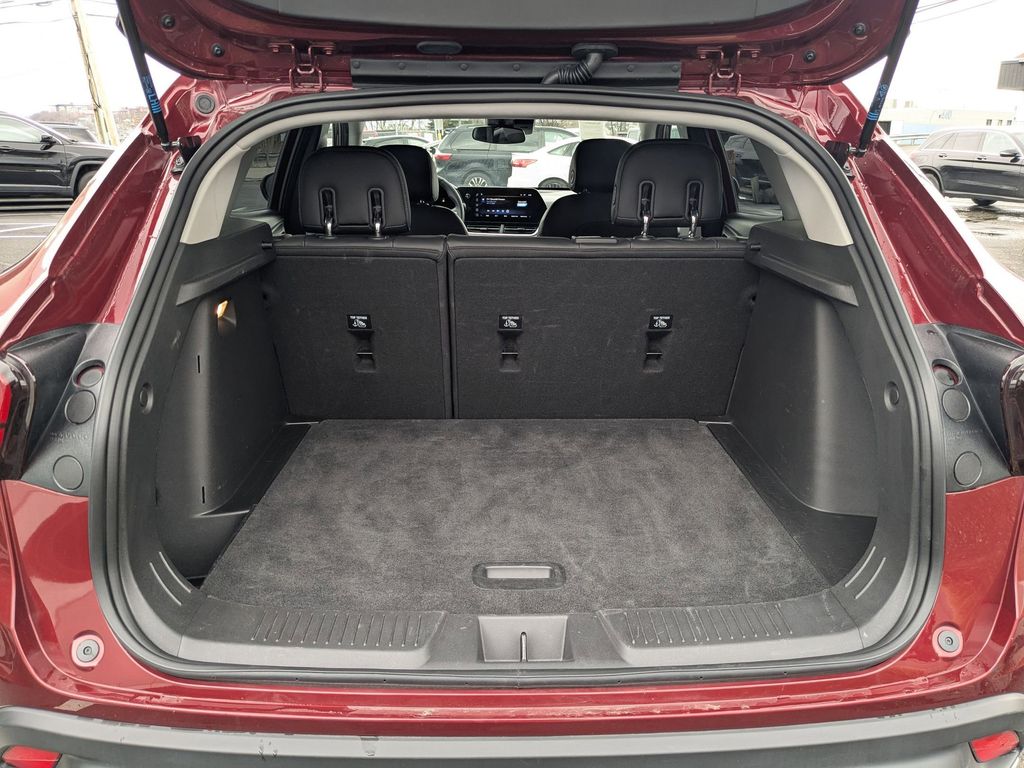 Thumbnail: 2025 Chevrolet Trax - 25