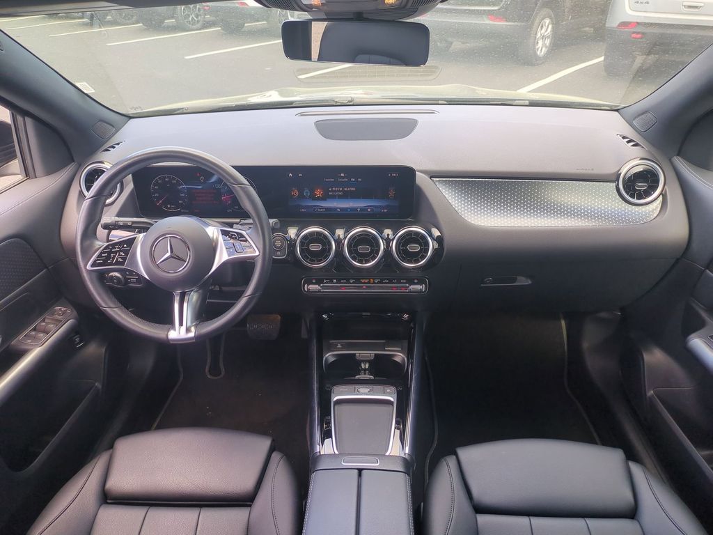 Thumbnail: 2025 Mercedes-Benz GLA - 21