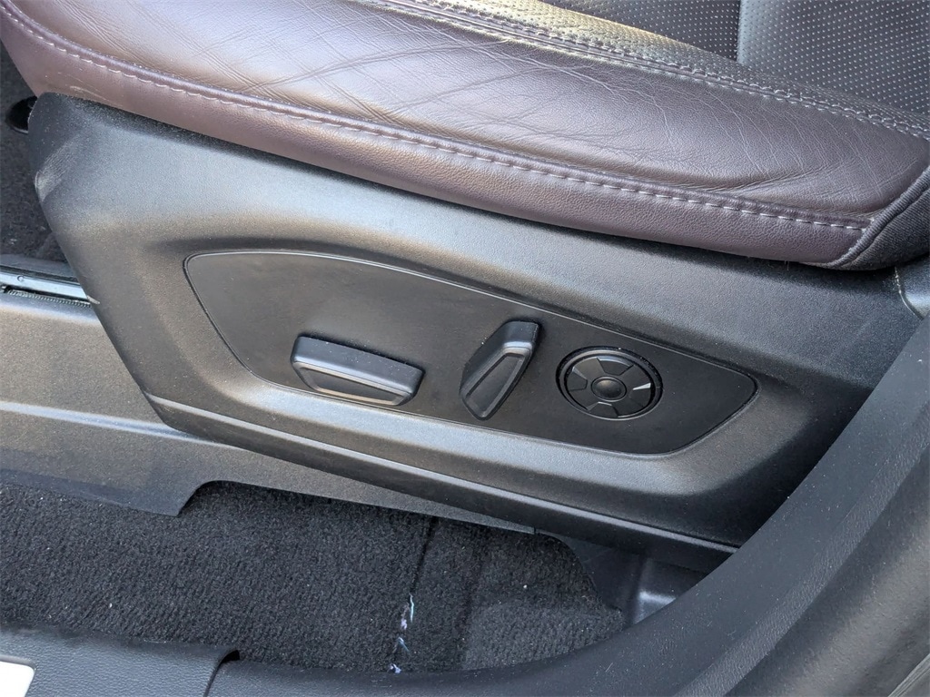 Thumbnail: 2025 Ford Explorer - 16