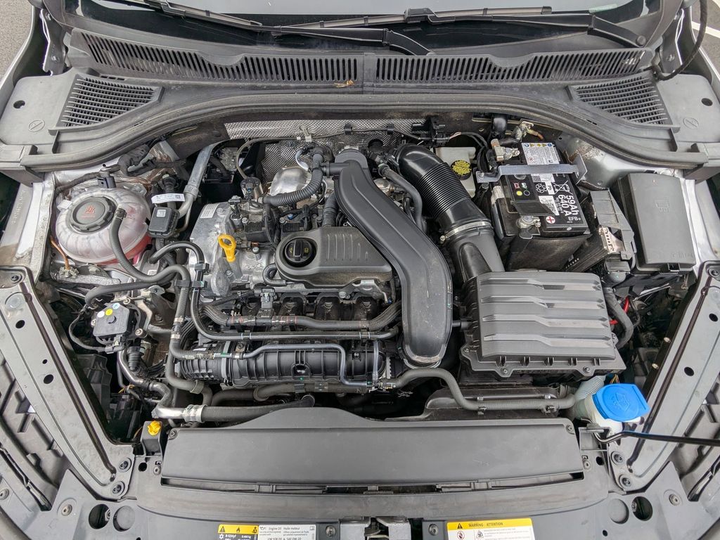 Thumbnail: 2025 Volkswagen Jetta - 32