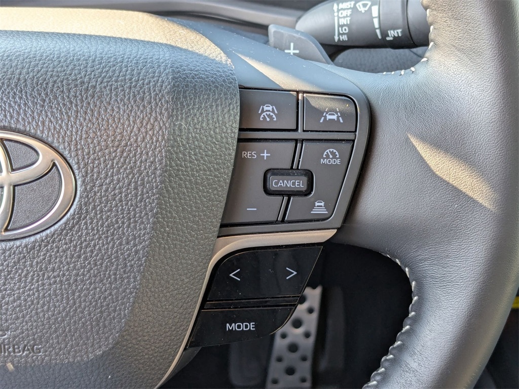 Thumbnail: 2025 Toyota Camry - 20