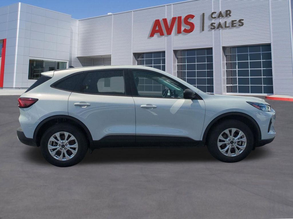 Thumbnail: 2025 Ford Escape - 5