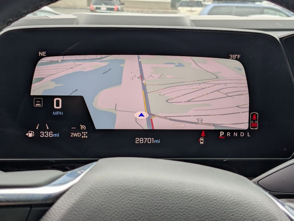 Thumbnail: 2025 Chevrolet Tahoe - 20