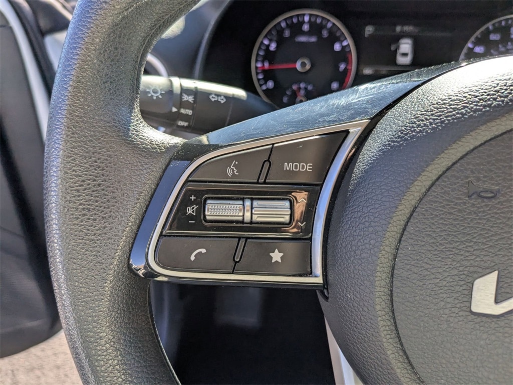 Thumbnail: 2024 Kia Forte - 16