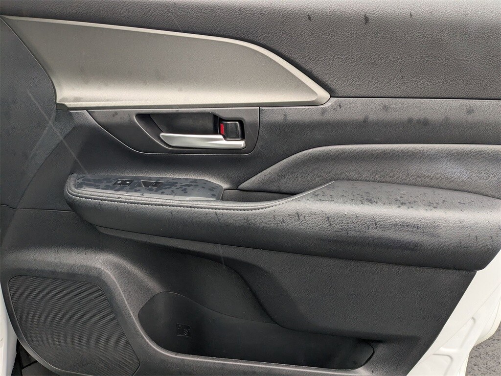 Thumbnail: 2025 Toyota Grand Highlander - 35