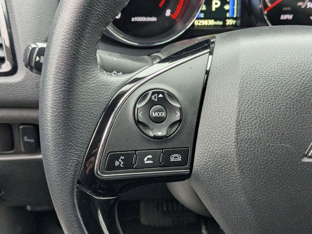 Thumbnail: 2025 Mitsubishi Outlander Sport - 17