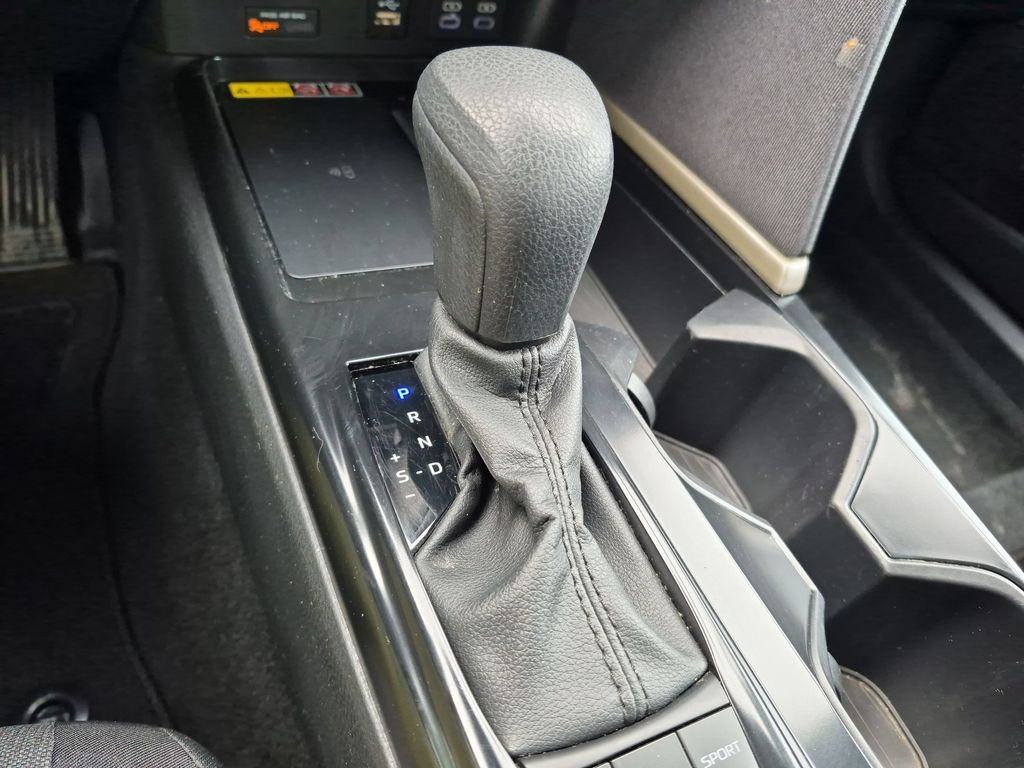 Thumbnail: 2025 Toyota Camry - 19