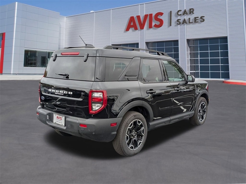 Thumbnail: 2025 Ford Bronco Sport - 6