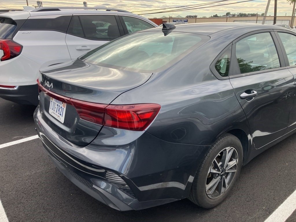 Thumbnail: 2024 Kia Forte - 3