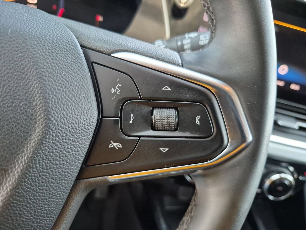Thumbnail: 2025 Chevrolet Trax - 21