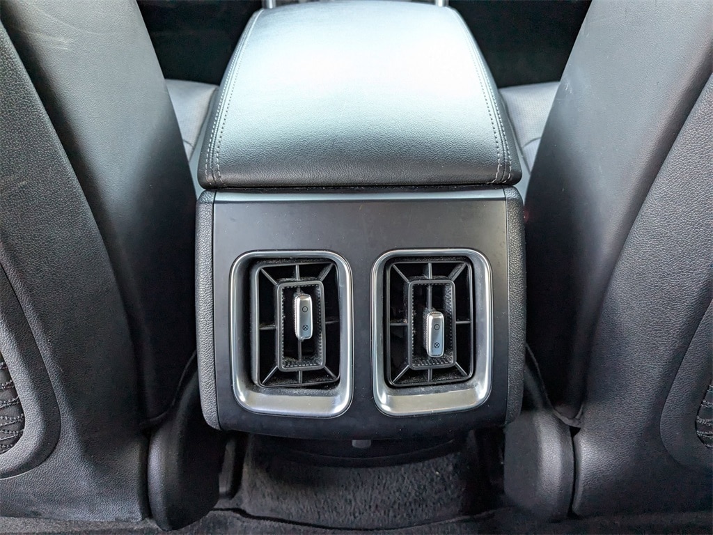 Thumbnail: 2024 Kia Sorento - 30