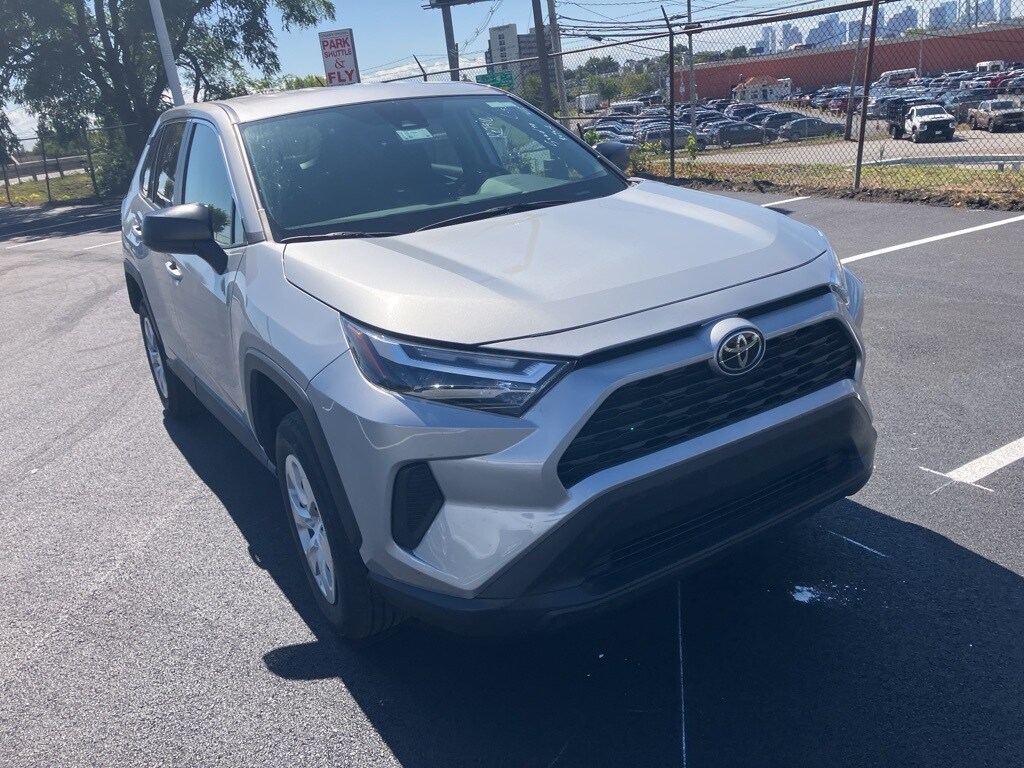 Thumbnail: 2024 Toyota RAV4 - 2