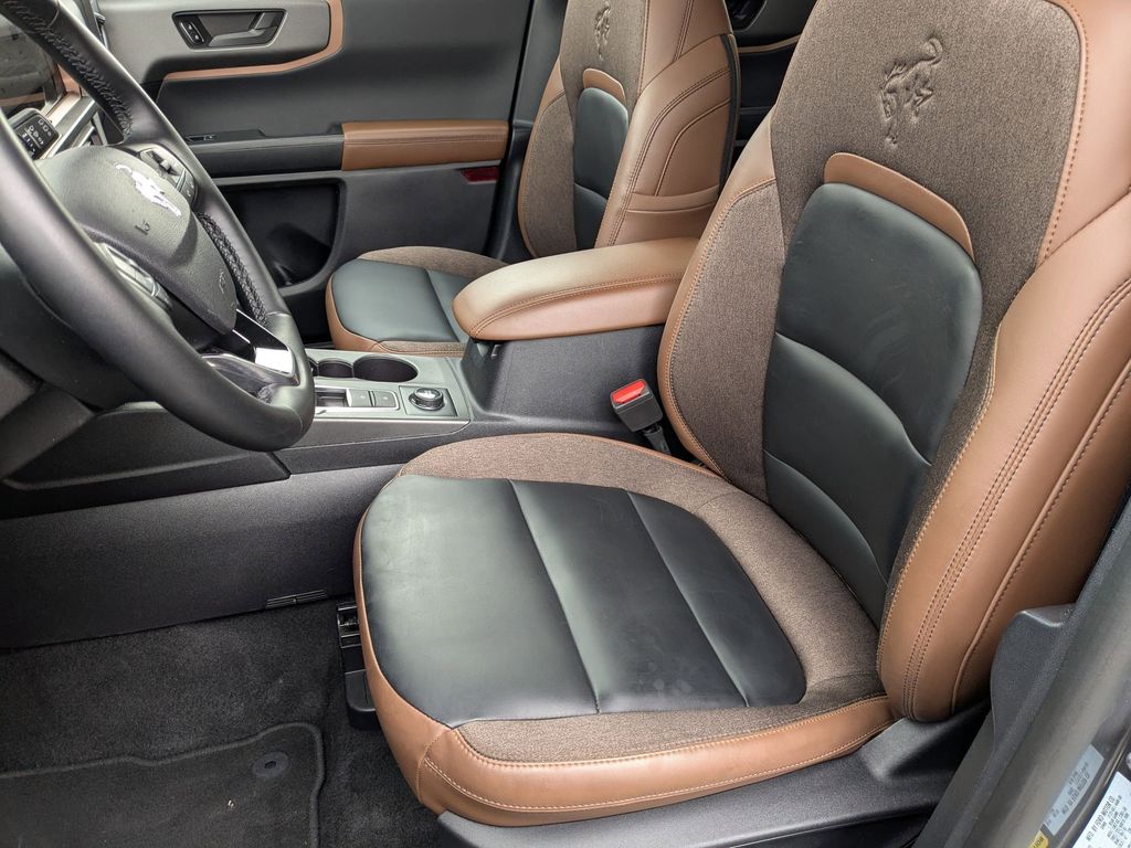 Thumbnail: 2025 Ford Bronco Sport - 16