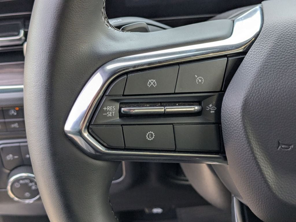 Thumbnail: 2025 Chevrolet Tahoe - 18