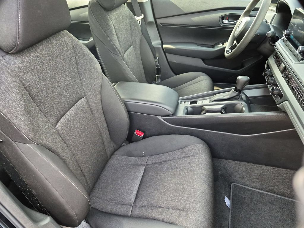 2025 Honda Accord LX - Photo 28