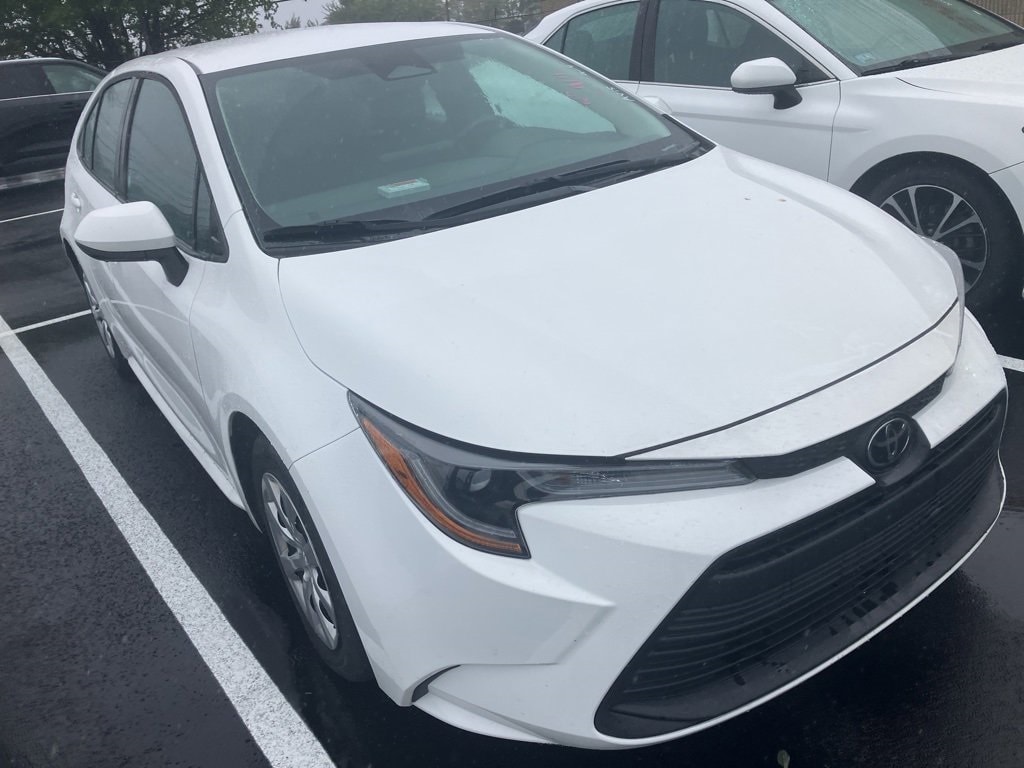 Thumbnail: 2024 Toyota Corolla - 2